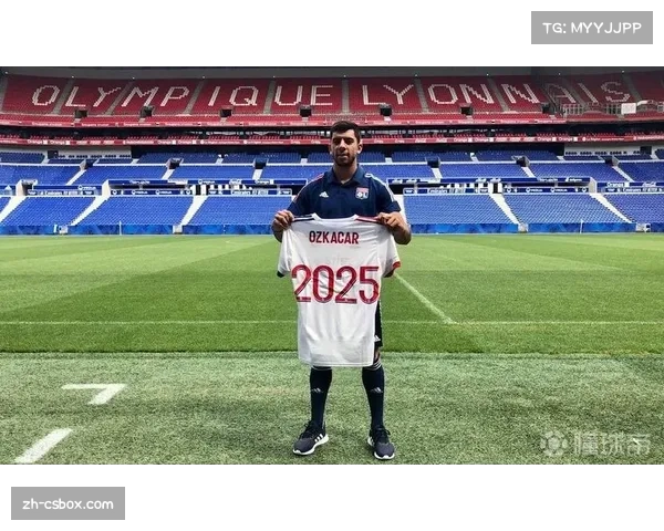 里昂官方宣布主教练辞职，U21教练将带队至赛季结束