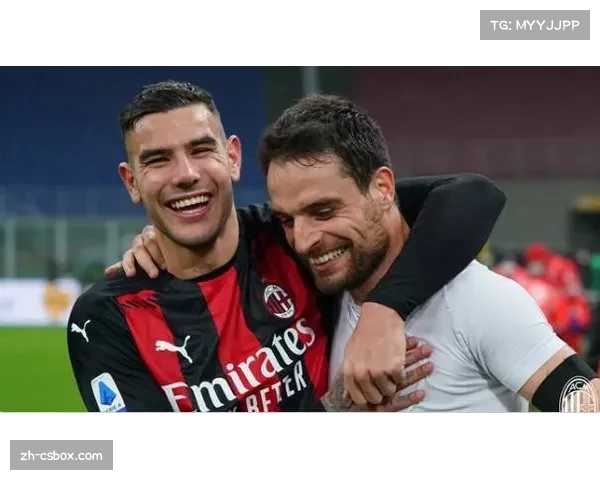 终场哨响，老将夸利亚雷拉与热那亚球迷看台共同落泪