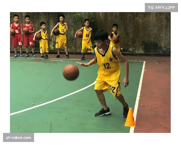 青少年篮球训练营引入“转换时钟”设备,培养节奏意识 青少年篮球训练营引入“转换时钟”设备,培养节奏意识