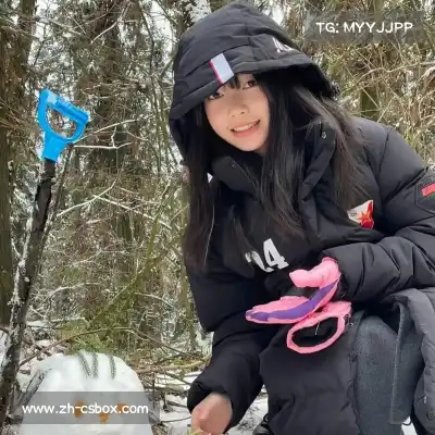 侯霓